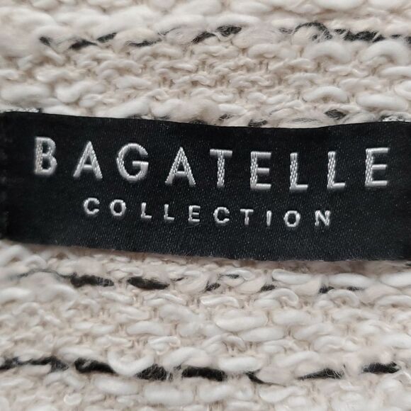 BAGATELLE COLLECTION JACKET. size small. Pockets. Exposed zipper. Cute - Picture 9 of 12
